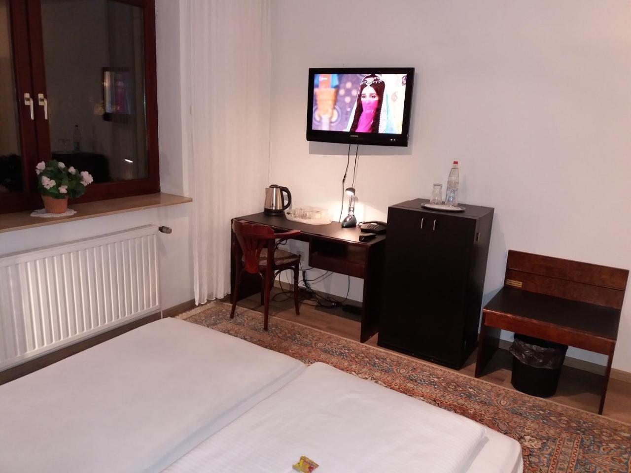 Hotel Aris Sarstedt Exterior photo